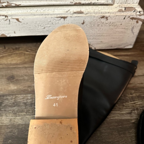 Women’s Black Boots - Picture 2 of 2